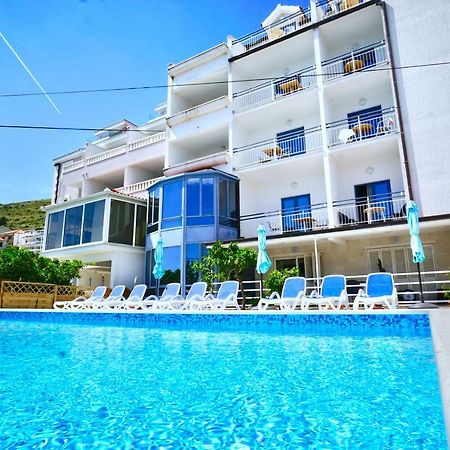 Hotel Bavaria Trogir ドニー・セゲット エクステリア 写真