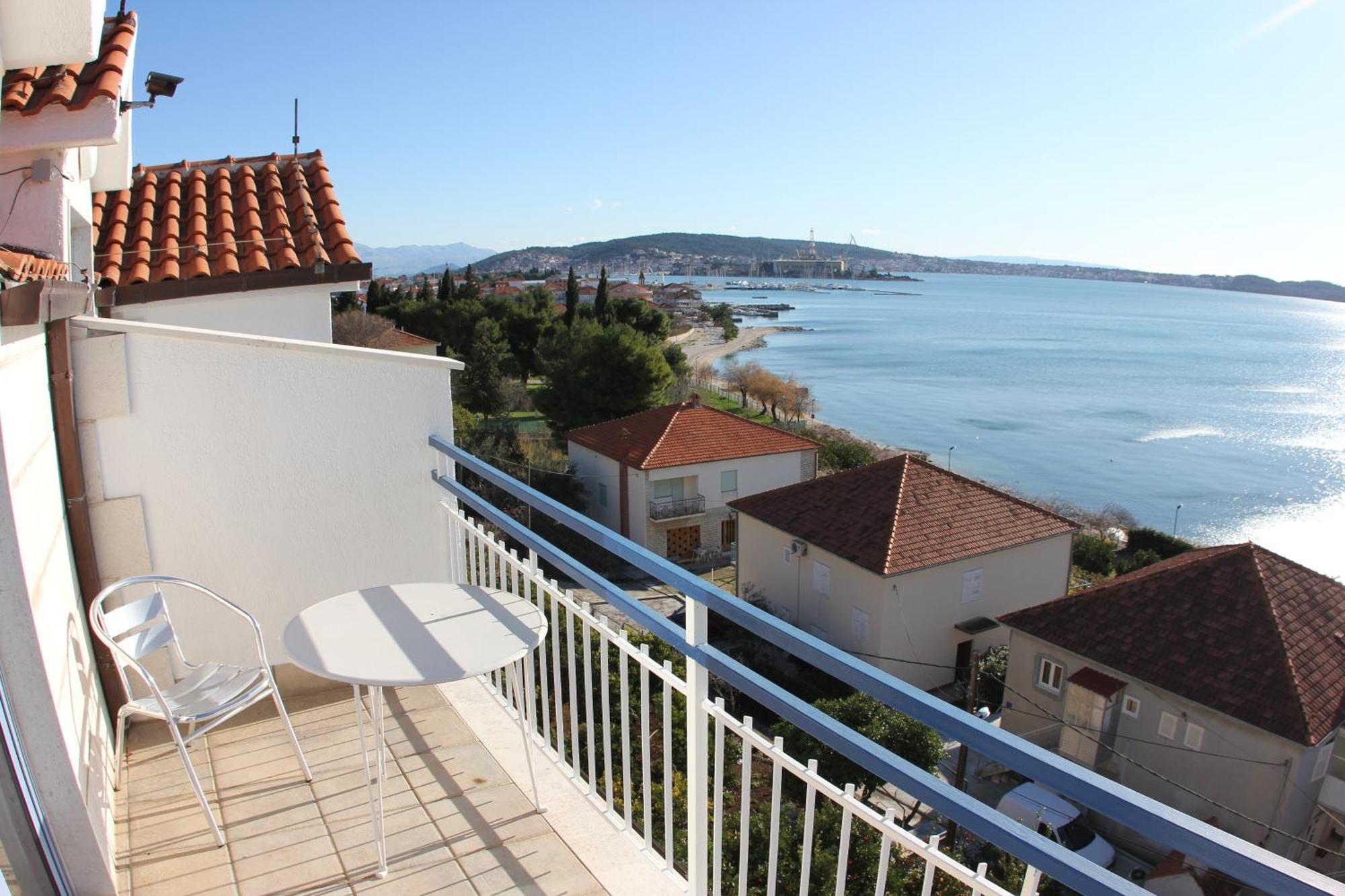 Hotel Bavaria Trogir ドニー・セゲット エクステリア 写真