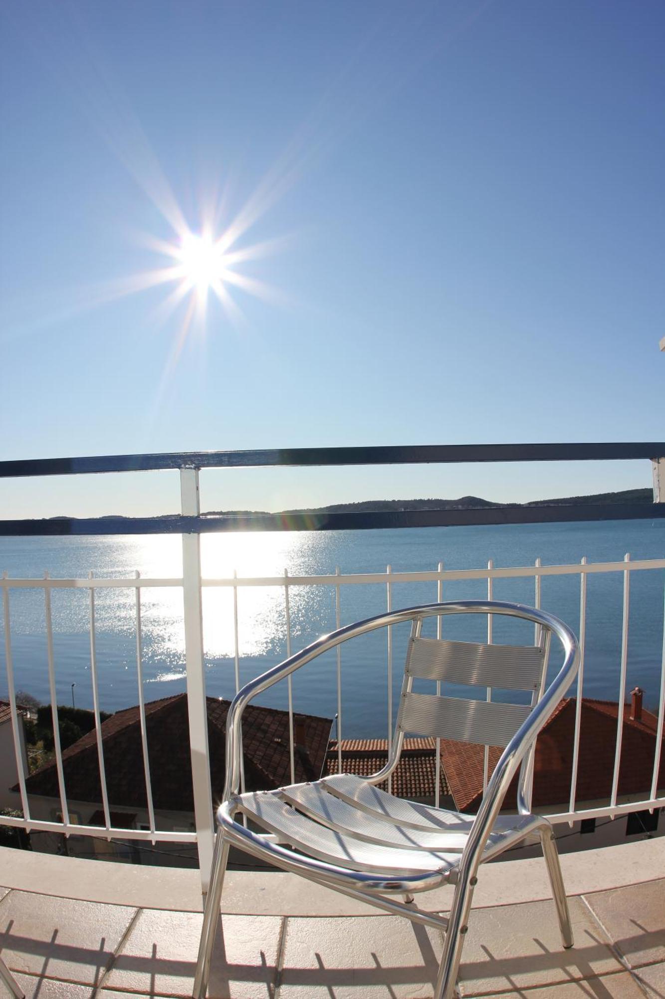 Hotel Bavaria Trogir ドニー・セゲット エクステリア 写真