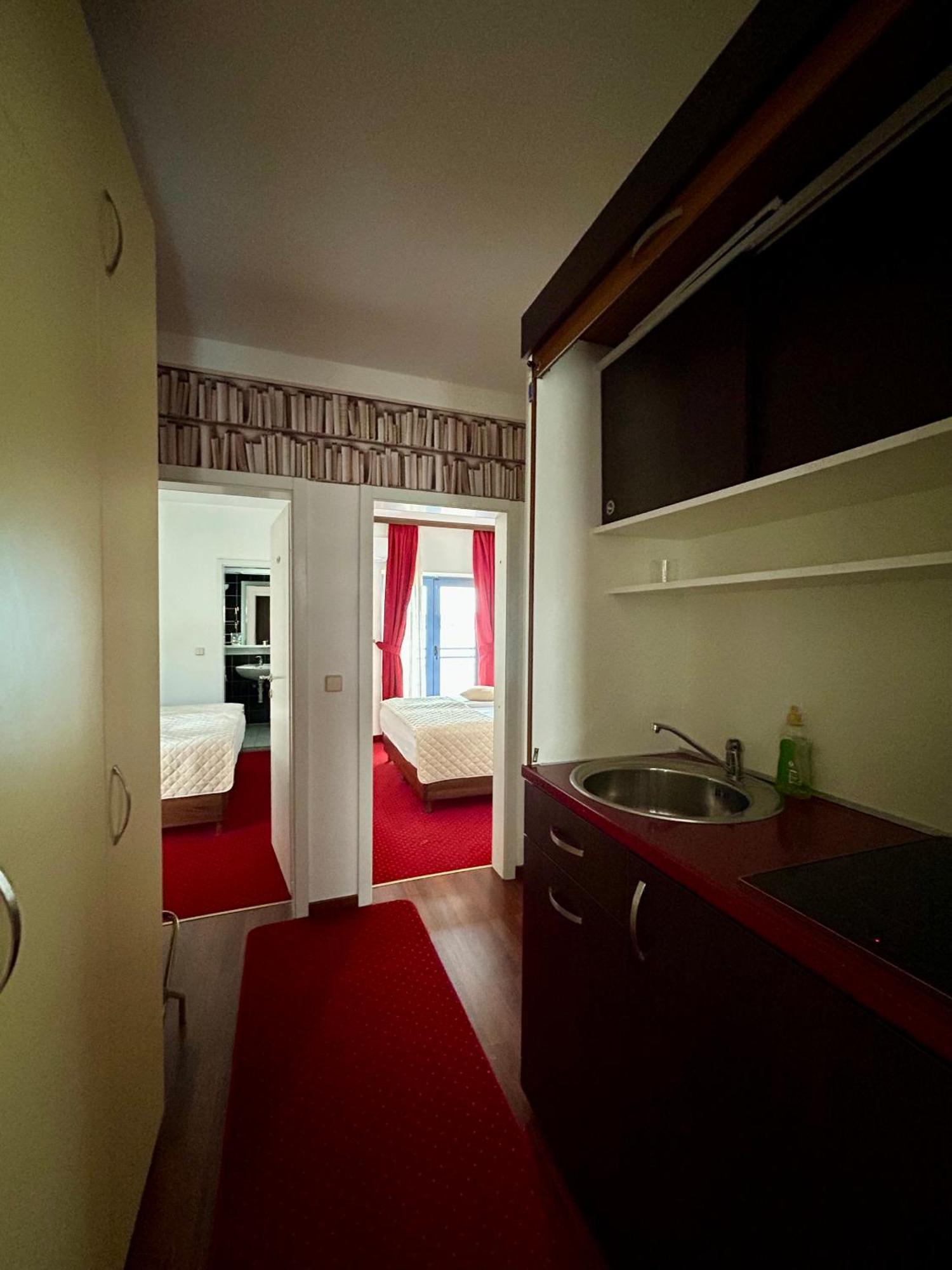 Hotel Bavaria Trogir ドニー・セゲット エクステリア 写真