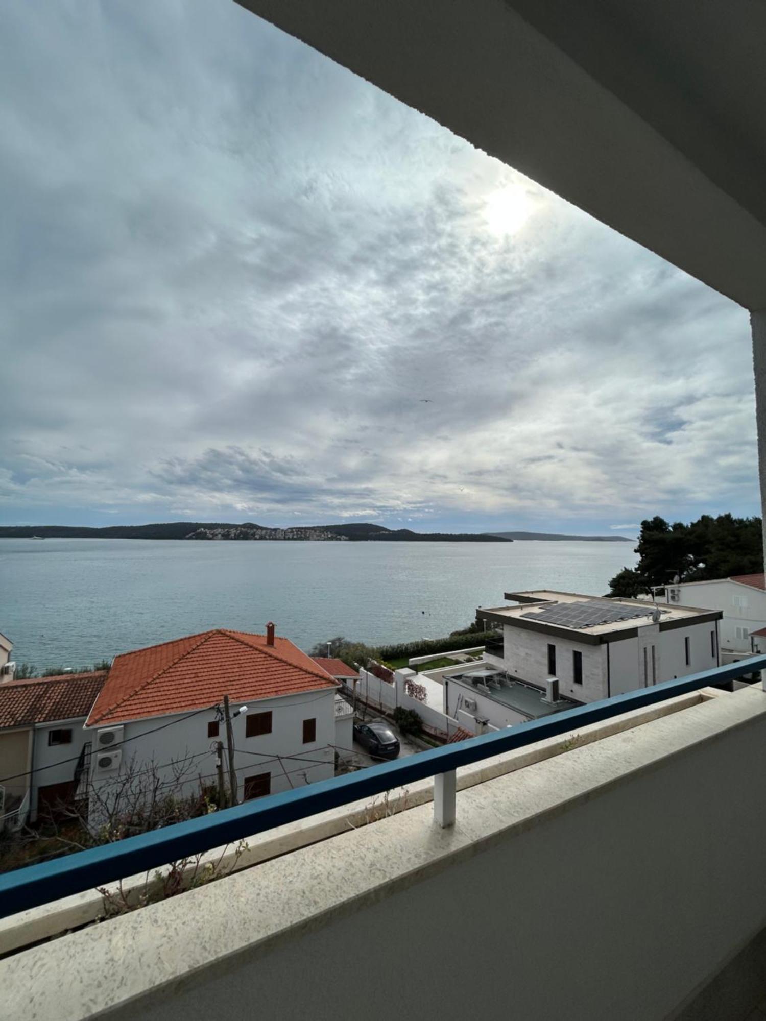 Hotel Bavaria Trogir ドニー・セゲット エクステリア 写真