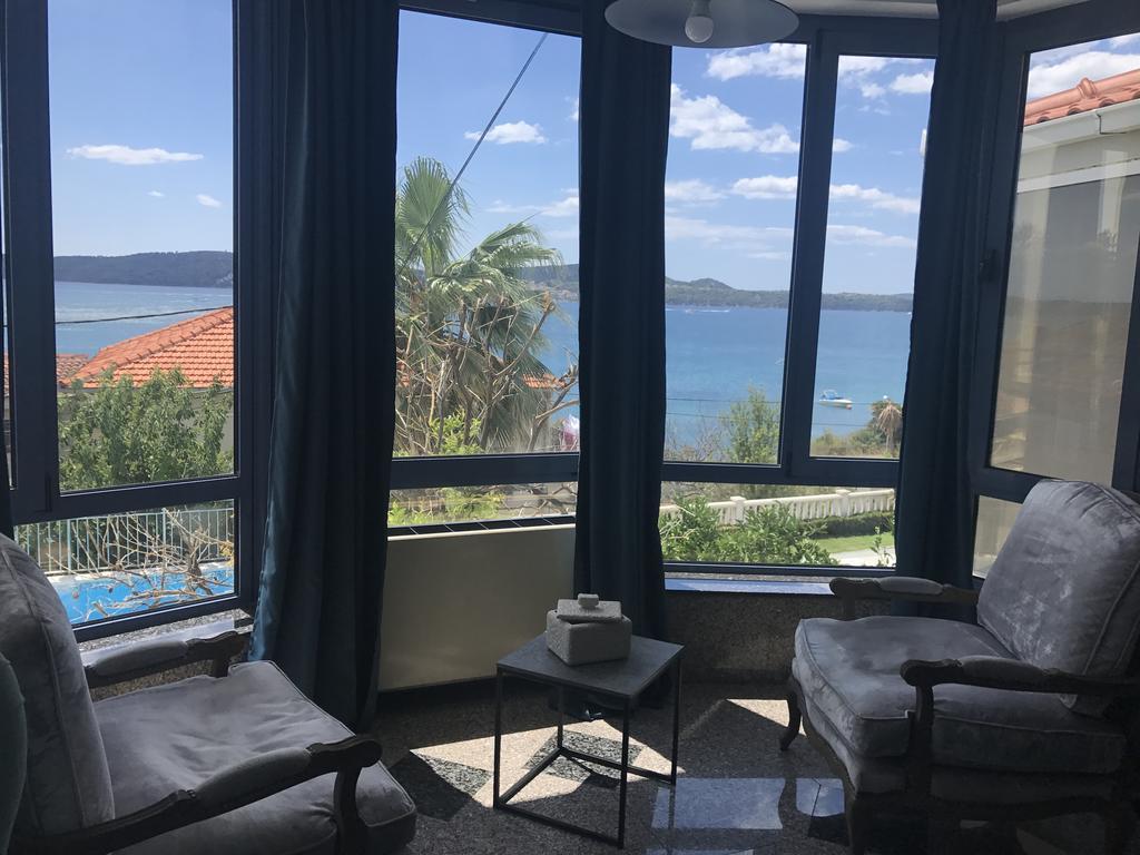 Hotel Bavaria Trogir ドニー・セゲット エクステリア 写真